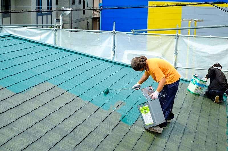 過酷な環境から屋根を守る屋根塗装